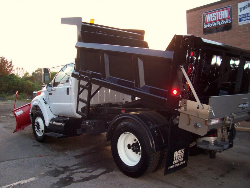 Buyers Hydraulic Stainless Steel Under Tailgate Spreader