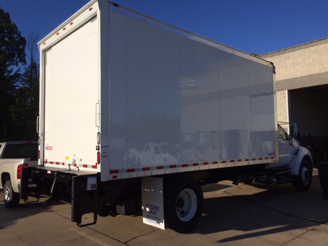 18' Dry Freight box on F650 chassis with Waltco EMW25 Liftgate